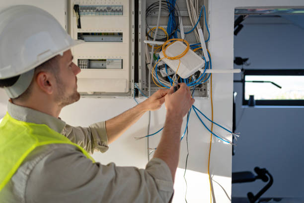 Best Affordable Emergency Electrician  in Caledonia, MN